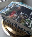 Торт журнал Forbes. Внутри шоколадные бисквиты, маскарпоне со сливками, вишня. Вес 6 кг